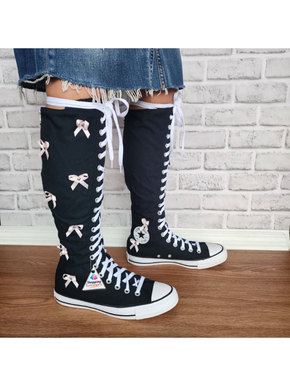 ⭐Converse Chuck Taylor XXHi Bows & Studs 9 Women's Boots Sneakers Black A17684C - Picture 3 of 11